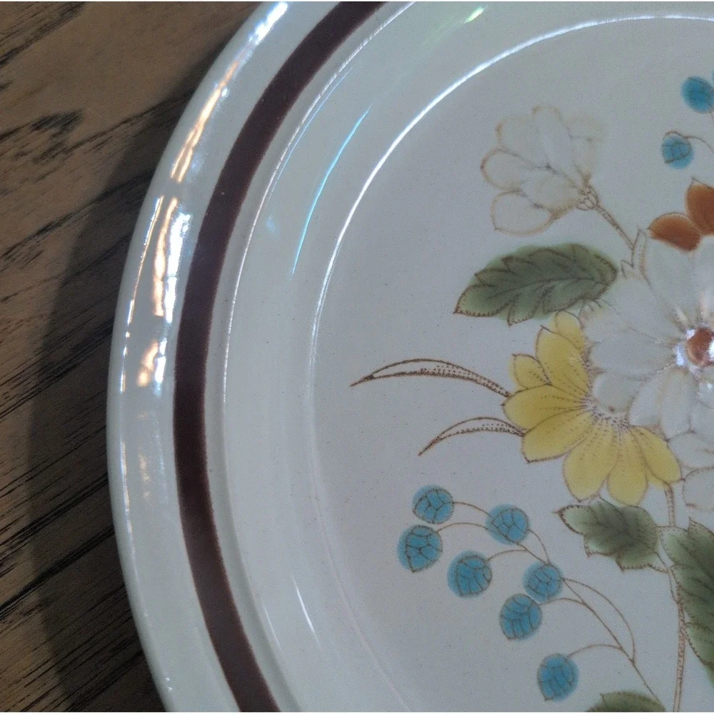 Vintage Four Seasons Collection Early Summer Stoneware Dinner One Plate 10.75